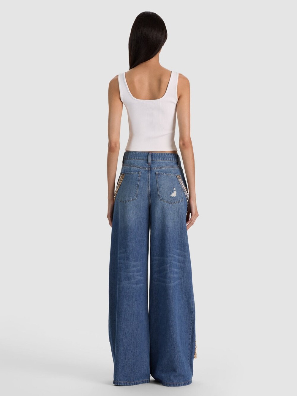 Alice + Olivia HARPER EMBELLISHED RIPPED JEAN - Picture 2 of 14